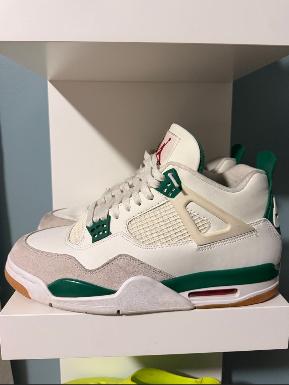 Jordan 4 pine green